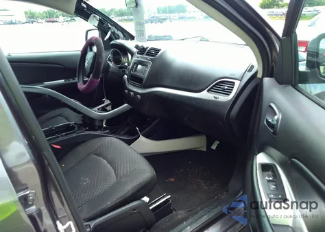 2018 Dodge Journey Se from USA, damaged, VIN 3C4PDCAB4JT296083